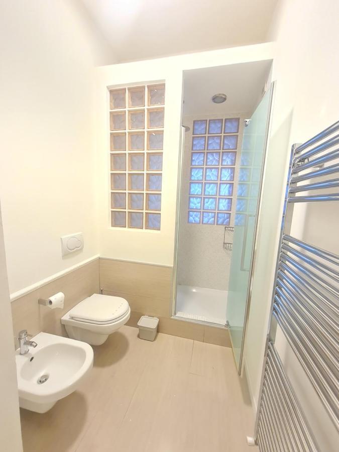 Brera Pontaccio Charme Apartment Milan Bagian luar foto