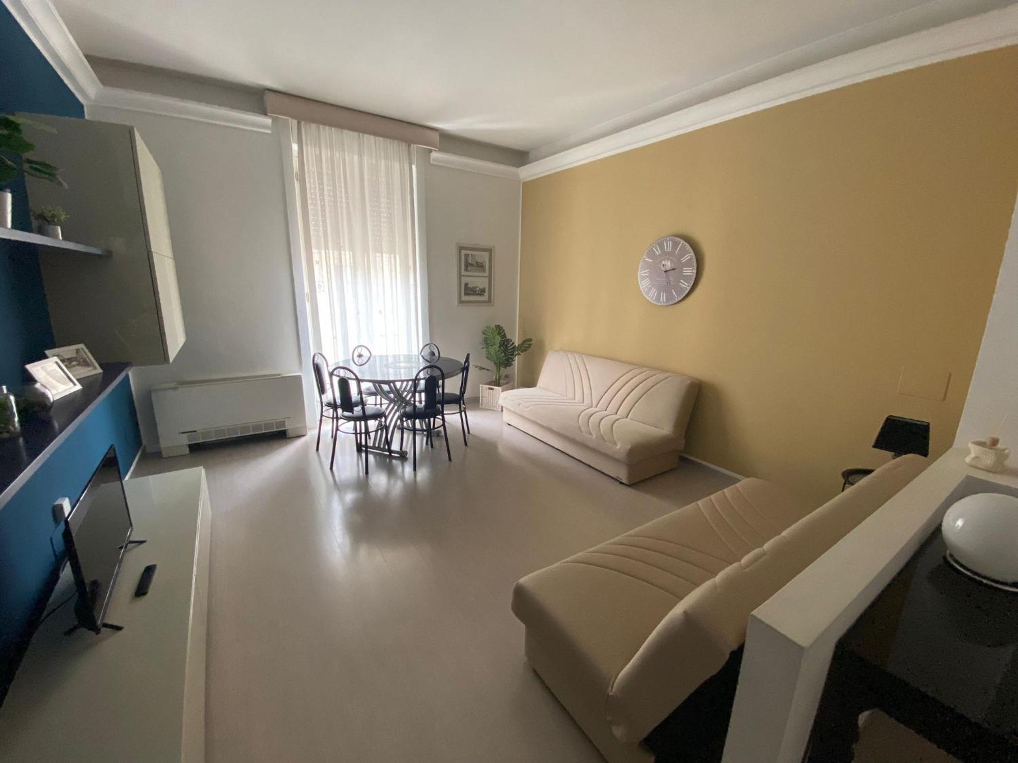 Brera Pontaccio Charme Apartment Milan Bagian luar foto